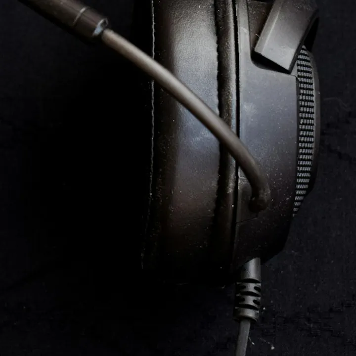 Audífonos gamer con micrófono: detalle 2