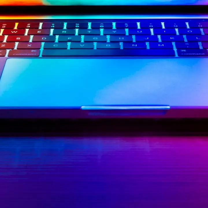 Laptop Creator 16 RTX: detalle 1