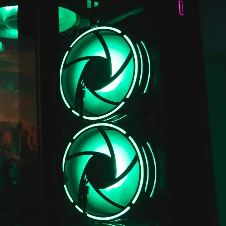 PC Gamer Esmeralda: detalle 1